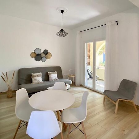 Batsi Seaside Apartment 외부 사진